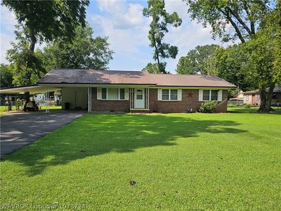 801 E Main St, Paris, AR, 72855