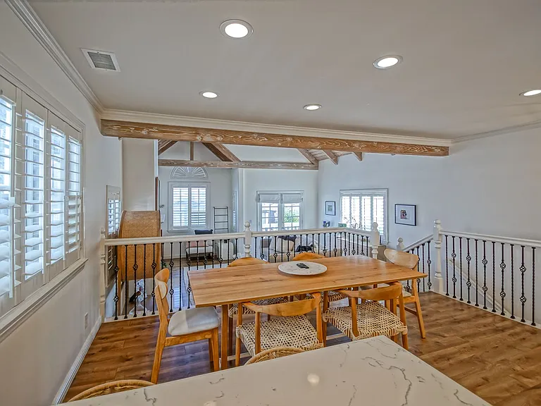 1543 Stanford Ave — Photo 20
