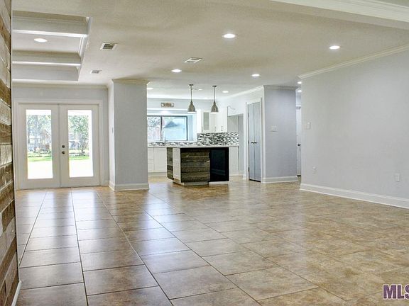 5th image of 16724 Buckner Dr