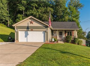 123 Bryn Mawr Rd, Hurricane, WV 25526