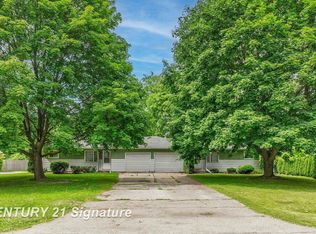 3183 Northwest Dr, Saginaw, MI