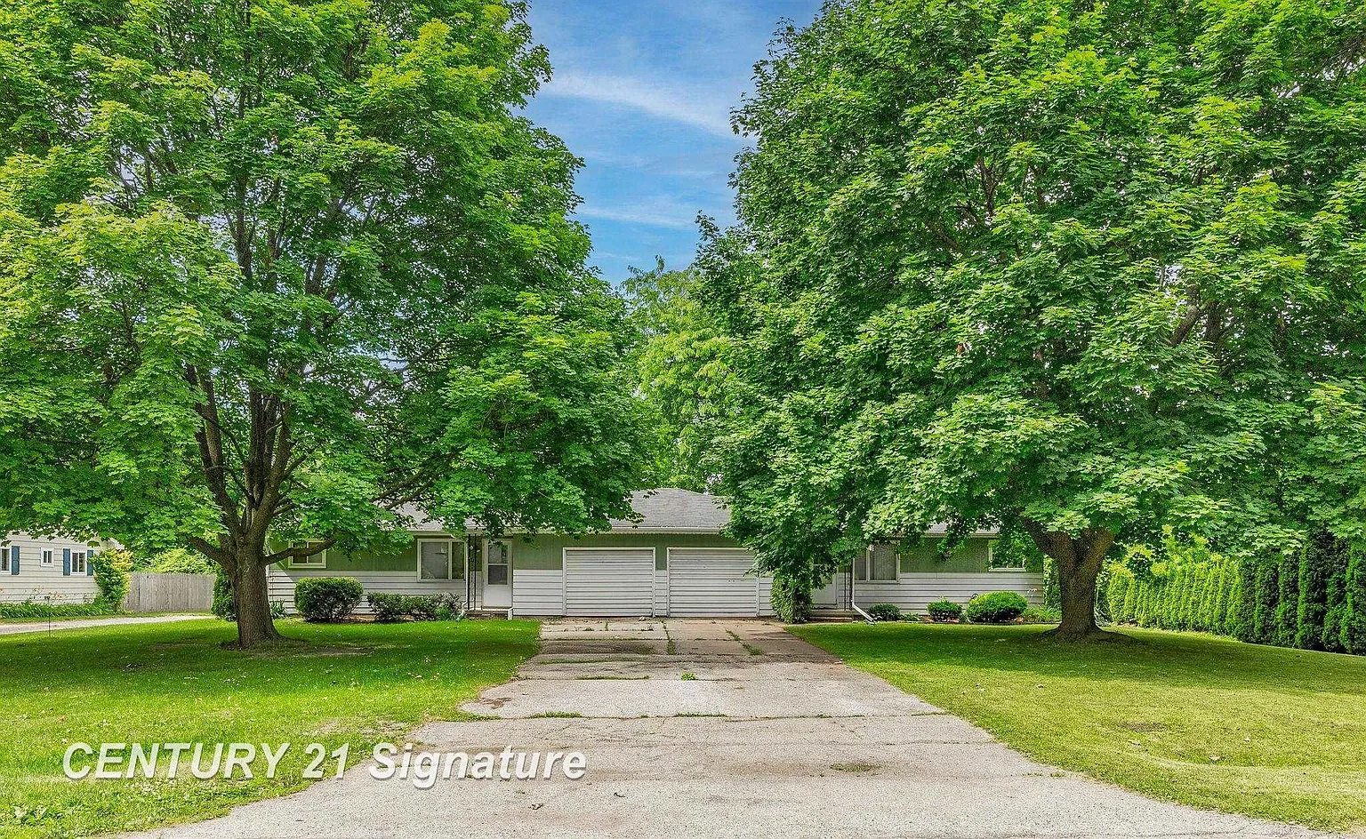3183 Northwest Dr photo 1