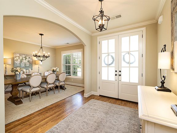 2nd image of 379 Tarren Mill Cir W