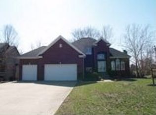 3006 Cobblers Crossing Rd, New Albany, IN 47150