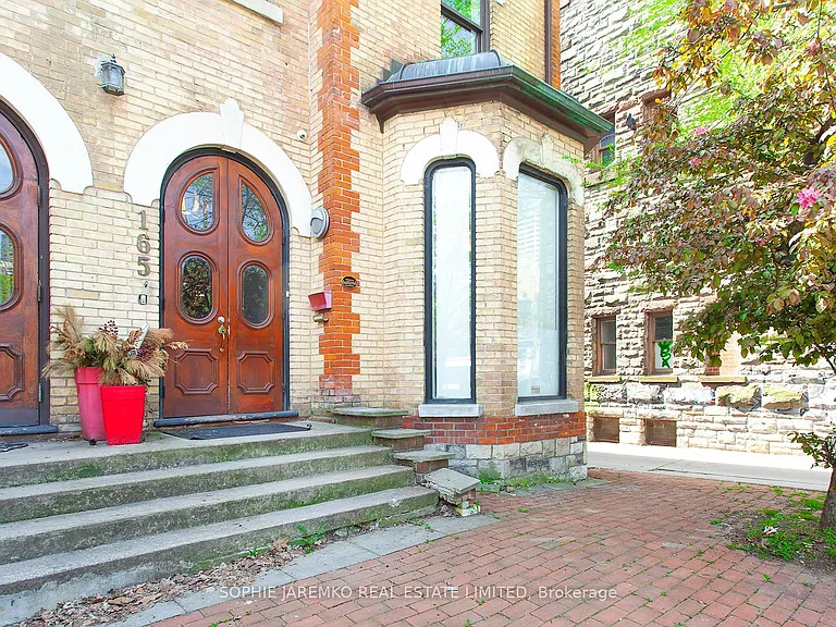 165 Carlton St #1 — Photo 18