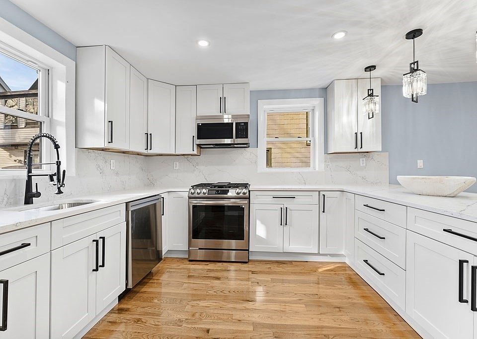 96 Sheridan St, Lynn, MA 01902 Zillow