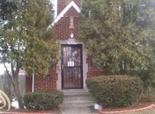 8838 E Outer Dr, Detroit, MI 48213