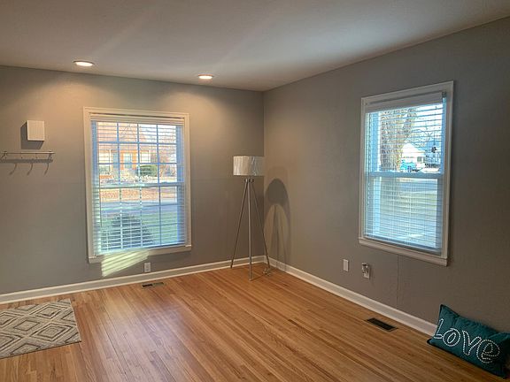 Even has can lights which give a new glow in the evening.