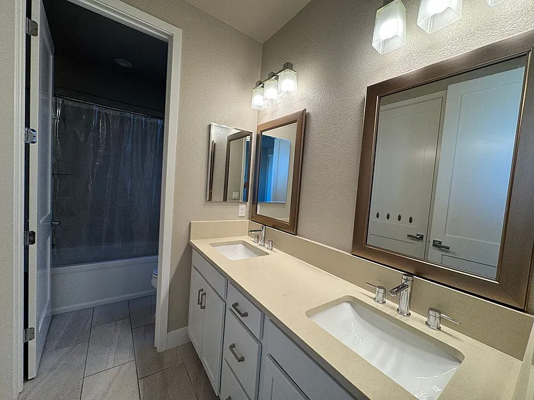 1845 Palisades Dr — Photo 23