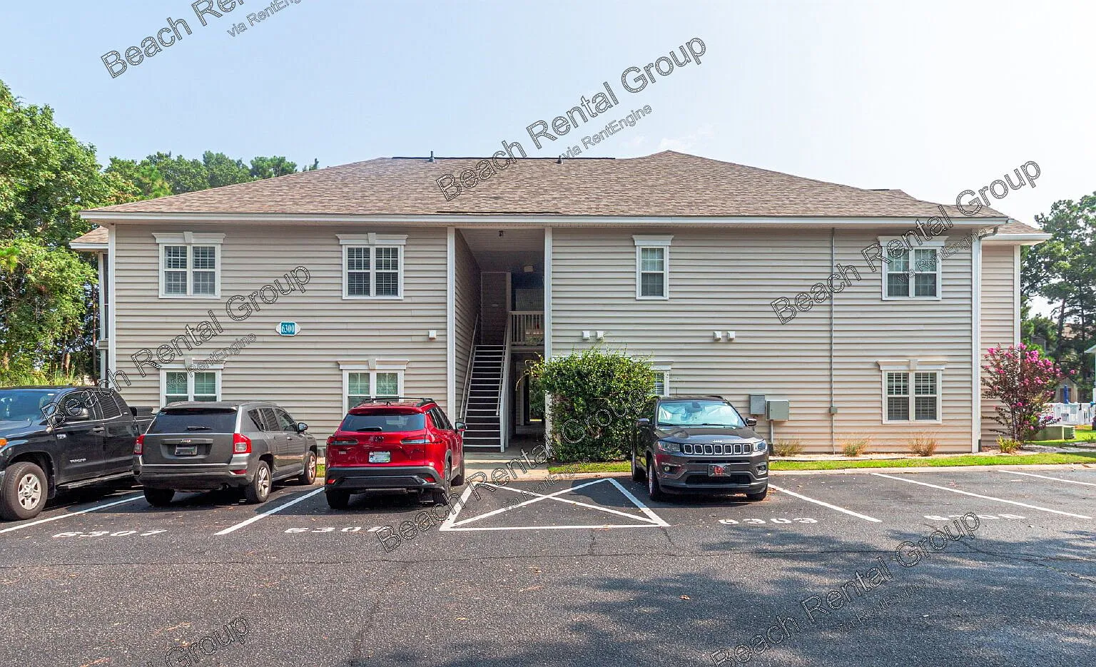 3 bed, 2.0 bath, 1300 sqft, $1,795 — Photo 1