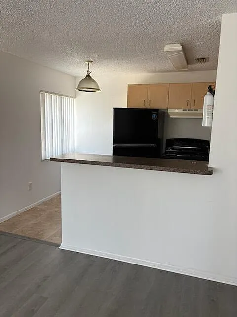 1 bed, 1.0 bath, 850 sqft, $1,200 — Photo 2