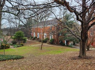 3550 Martha Custis Dr, Alexandria, VA 22302