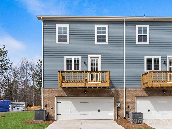 2nd image of 7105 Brookview Ln