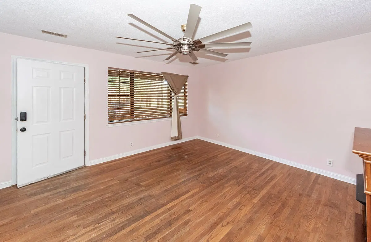 108 Hoppy Lane — Photo 1