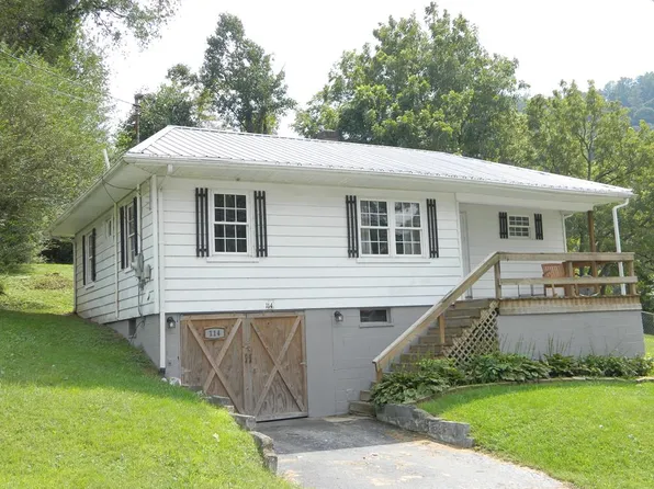 114 Crescent Ave, Marion, VA 24354