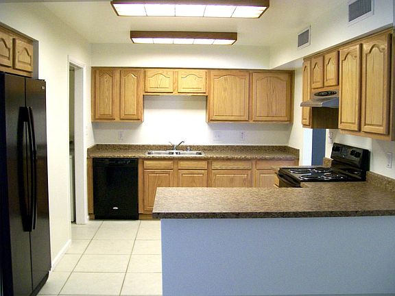 4th image of 1835 W University Dr
