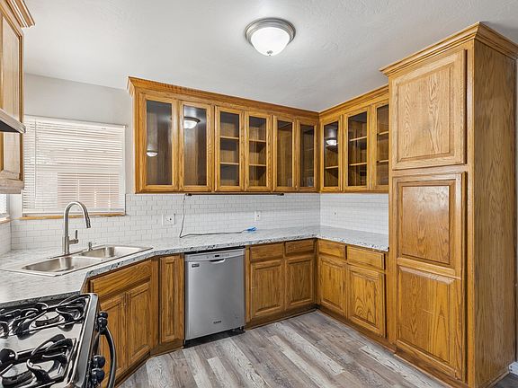 5th image of 409 Char Ln