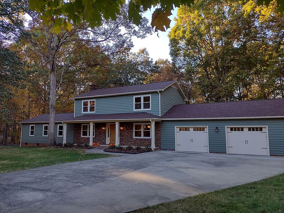 1st image of 168 Chestnut Ln
