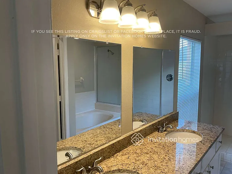 427 Symphony Pl — Photo 17