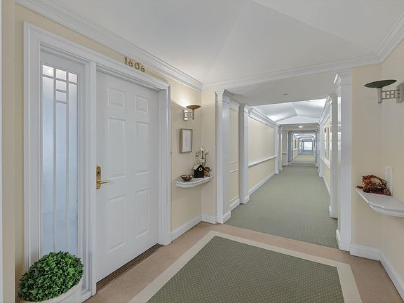 3rd image of 500 Crestwood Dr Unit 1606