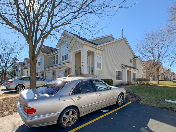 2276 Scott Ln #2276, Aurora, IL 60502