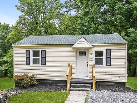 2nd image of 24 Circle Dr