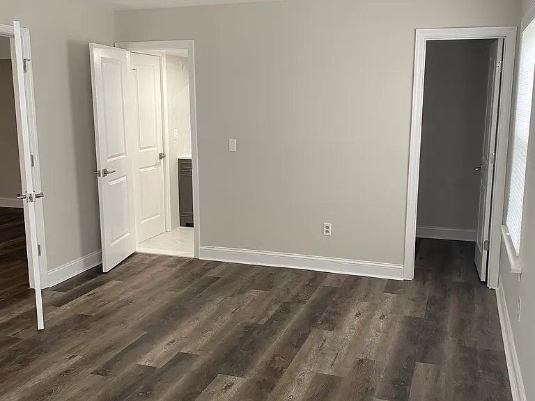 374 Hampton Pl — Photo 12