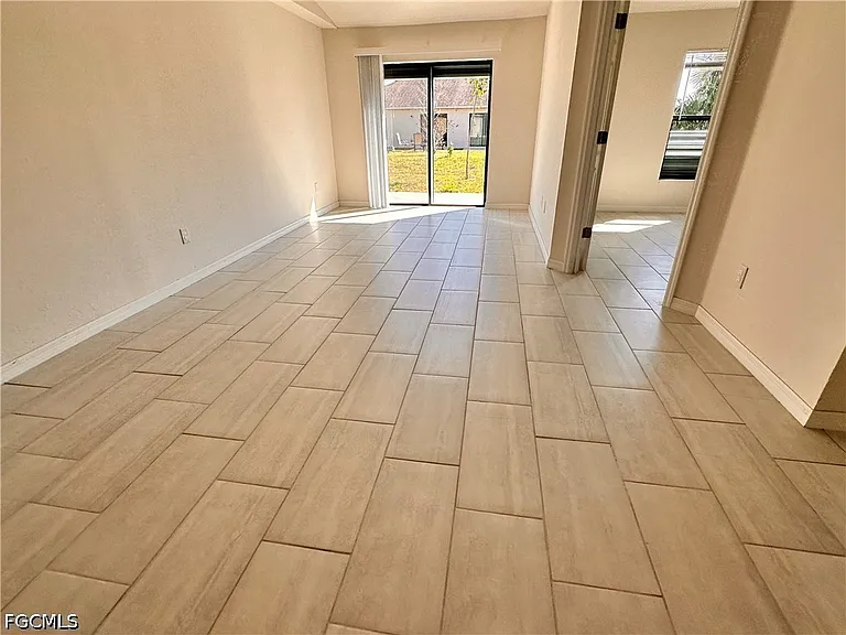 832 Gleason Pkwy — Photo 8