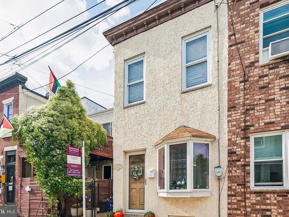 1st image of 419 E Flora St