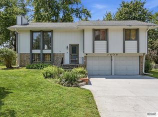 7609 Emiline St, La Vista, NE 68128