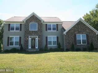12545 Indian Hill Dr, Sykesville, MD 21784