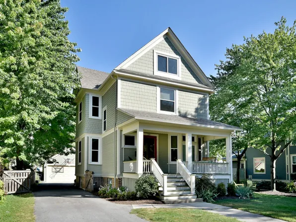 29 Brewster Ave, La Grange Park, IL 60526