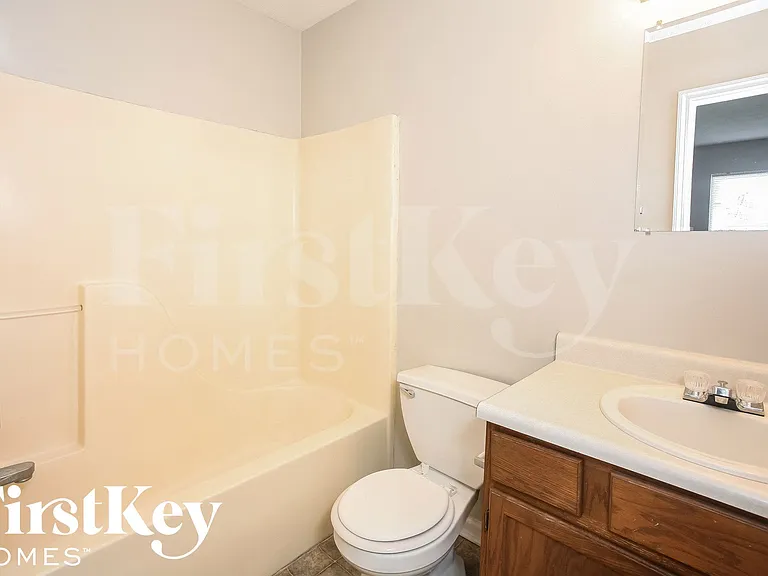 5922 Brookville Lake Dr — Photo 11
