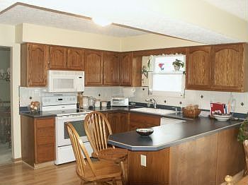 3rd image of 2307 Shuford Dr