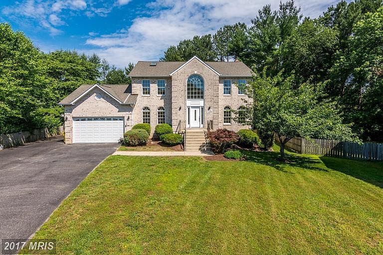 1st image of 506 Windy Knolls Ct