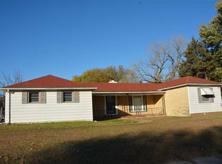 3802 E Mount Vernon Rd, Wichita, KS 67218
