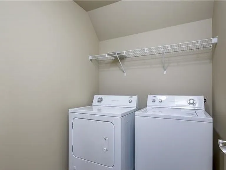 2081 Calico Loop — Photo 21