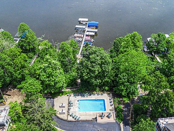 2nd image of 3411 Lake Chapin Dr
