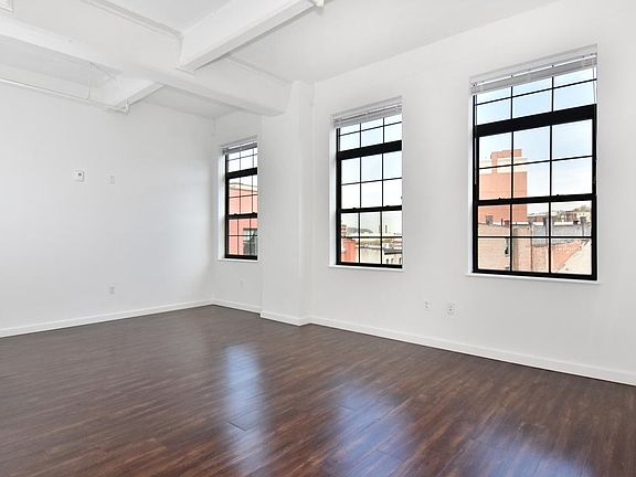 5th image of 2 Mill St APT 7C