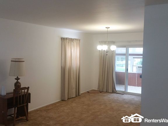 5th image of 759 Whitneys Landing Dr