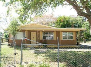 707 N 27th St, Fort Pierce, FL 34947