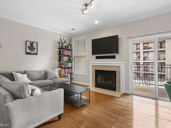 2nd image of 1321 N Adams Ct APT 204