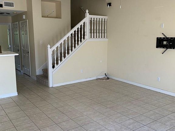 2nd image of 100 Palm Harbor Pkwy APT 5