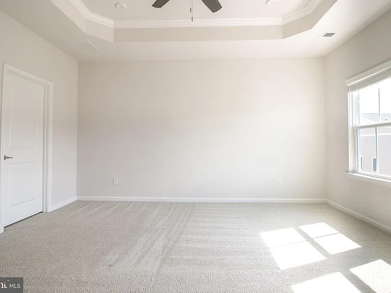 308 Blue Welsh St — Photo 8