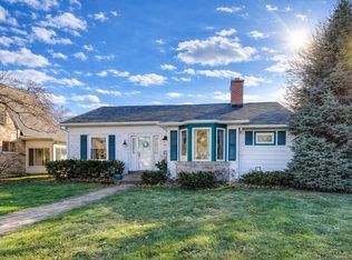 108 Beverly Pl, Munster, IN 46321