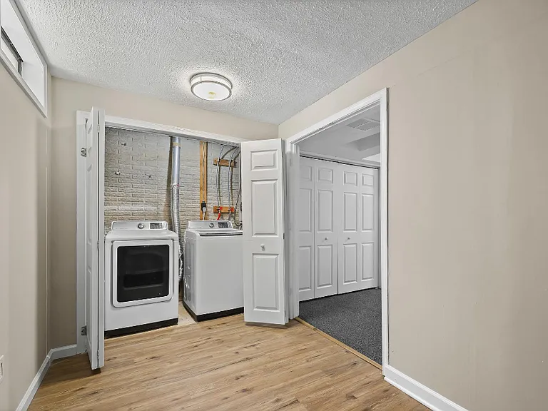 3163 Harvard St — Photo 25