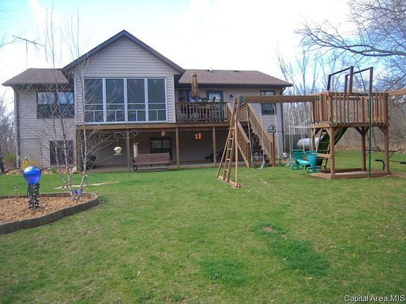 4th image of 98 & 99 Birch Ct