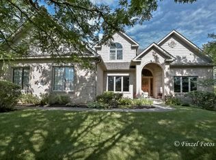 8619 Alpine Valley, Spring Grove, IL 60081