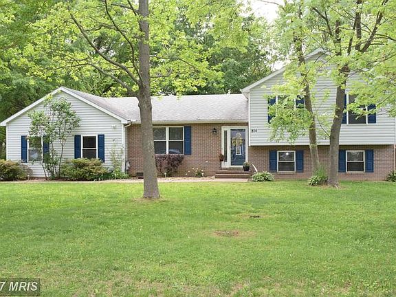 2nd image of 814 Buckingham Dr
