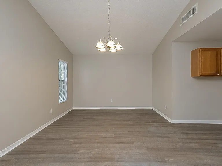 4360 Grandwood Ln — Photo 7